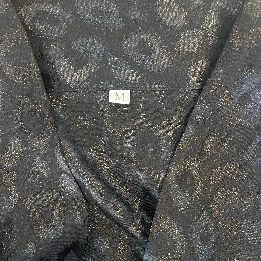 Amazon Essentials Black Patterned Women's Robe - Picture 2 of 5